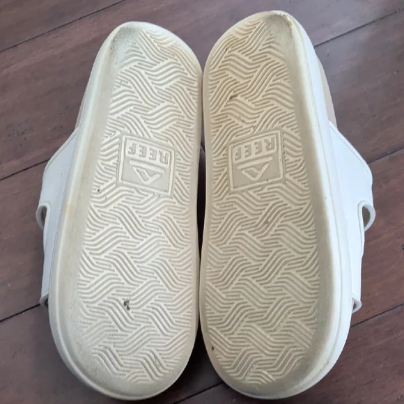 Reef Cream Double Strap Sandals - Picture 8 of 10